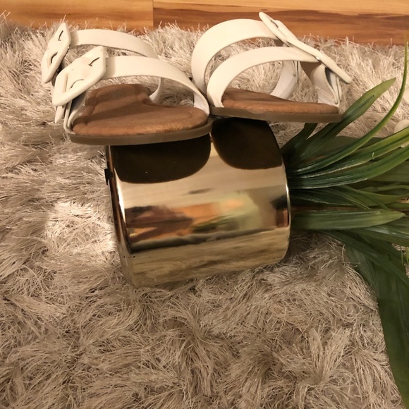 NEW ‘Lynda’ Sandals - Picture 7 of 8